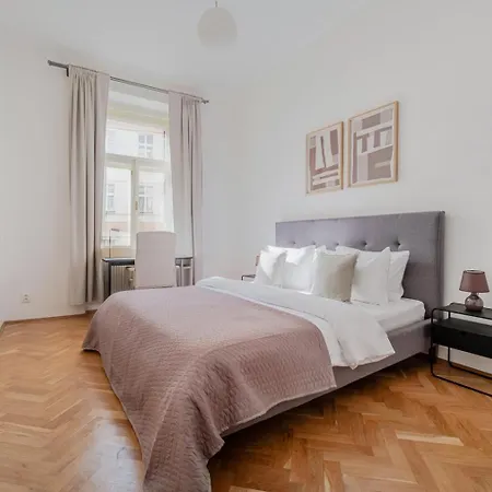 Blueground New Town View Nr Vysehrad Prg-100 Appartement *