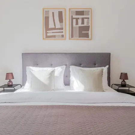 Blueground New Town View Nr Vysehrad Prg-100 Appartement *