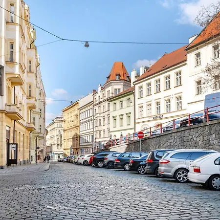 Blueground New Town View Nr Vysehrad Prg-100 * Praag
